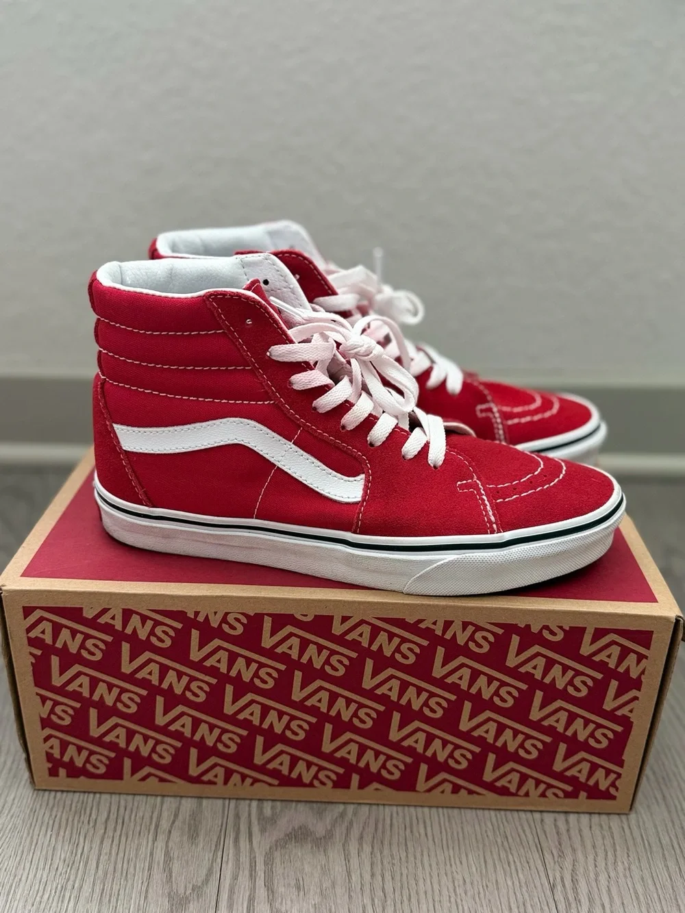 Vans Kids Red High-Top Skate Sneakers with White Laces + extra White Laces